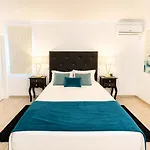 Cristina 17 - Pool & 10 Min Walk From Вилла