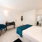 Villa Cristina 17 - Pool & 10 Min Walk From