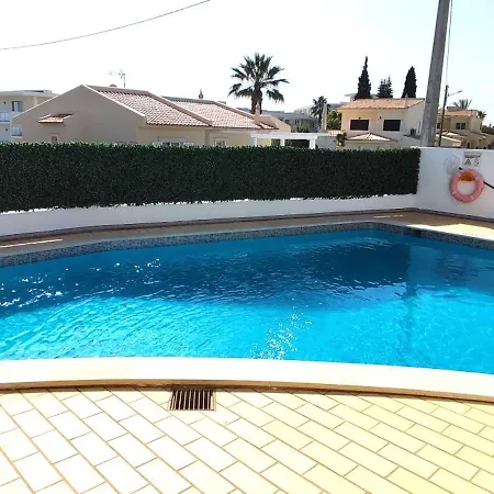 Cristina 17 - 500 M From The Villa Albufeira