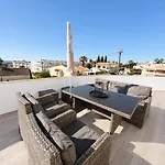 Cristina 17 - Pool & 10 Min Walk From 阿尔布费拉