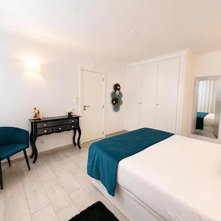 Βίλα Cristina 17 - Pool & 10 Min Walk From