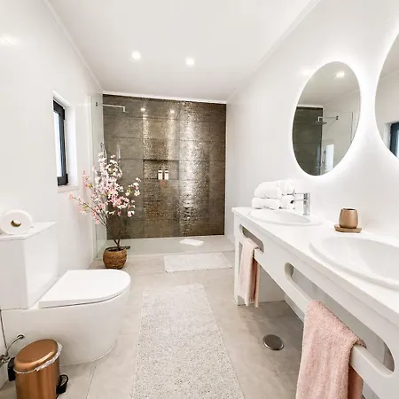 Βίλα Cristina 17 - Pool & 10 Min Walk From *